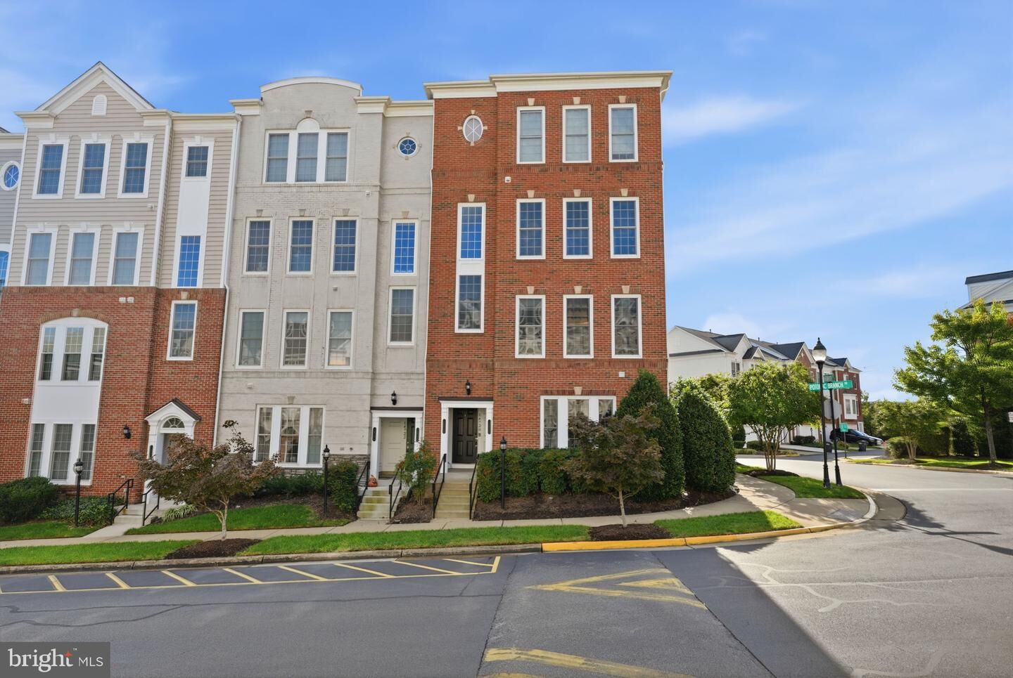 Property Photo:  14718 Potomac Branch Drive  VA 22191 