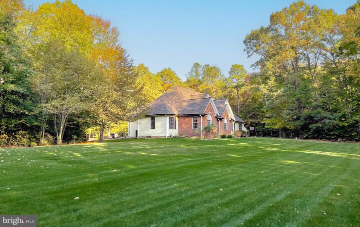 Property Photo: 47595 Brookstone Way MD 20653