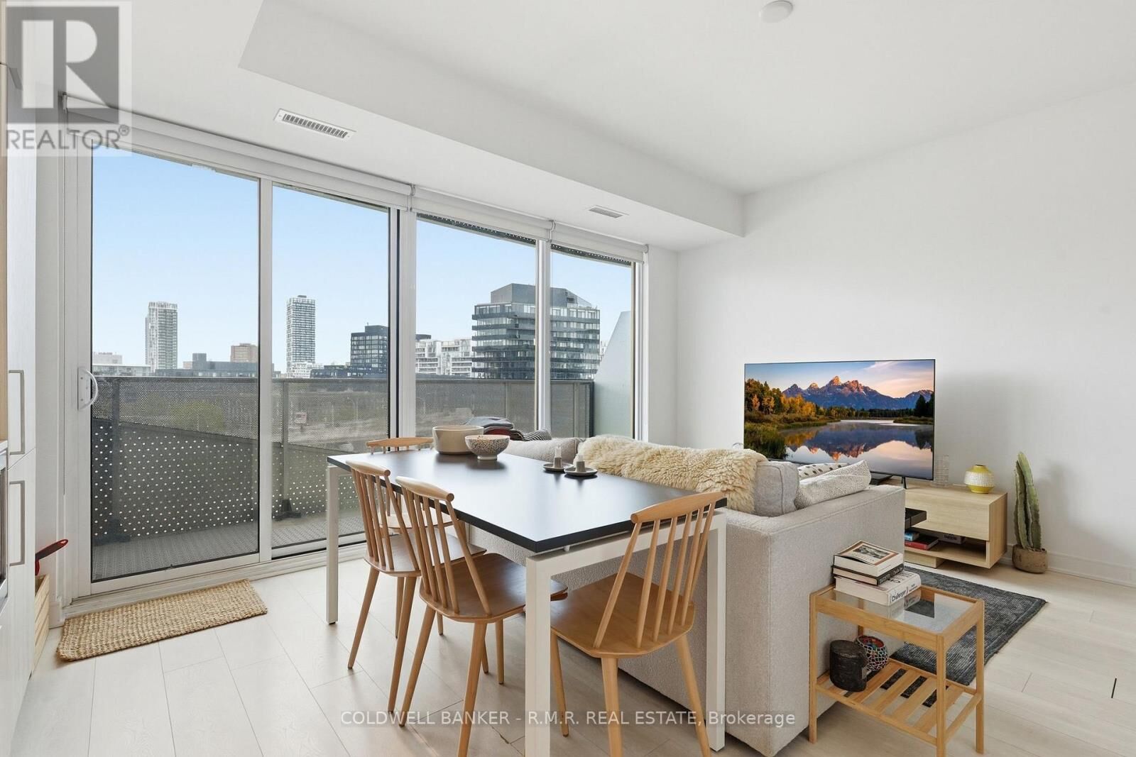 Property Photo:  60 Tannery Road 815  ON M5A 0S8 