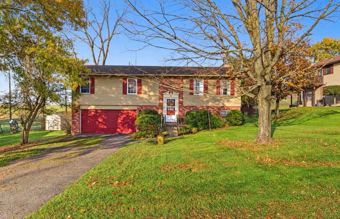 Property Photo: 895 Forest Hills Road OH 43056