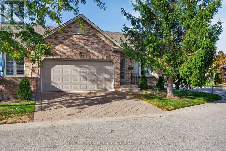 Property Photo: 572 Thistlewood Drive 42 ON N5X 4N6