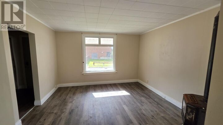 Property Photo:  22 Manilla Ter  ON P6A 1J2 