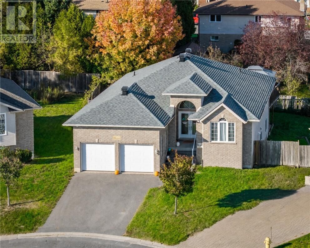 Property Photo:  44 Kiandra Court  ON P3A 6C3 