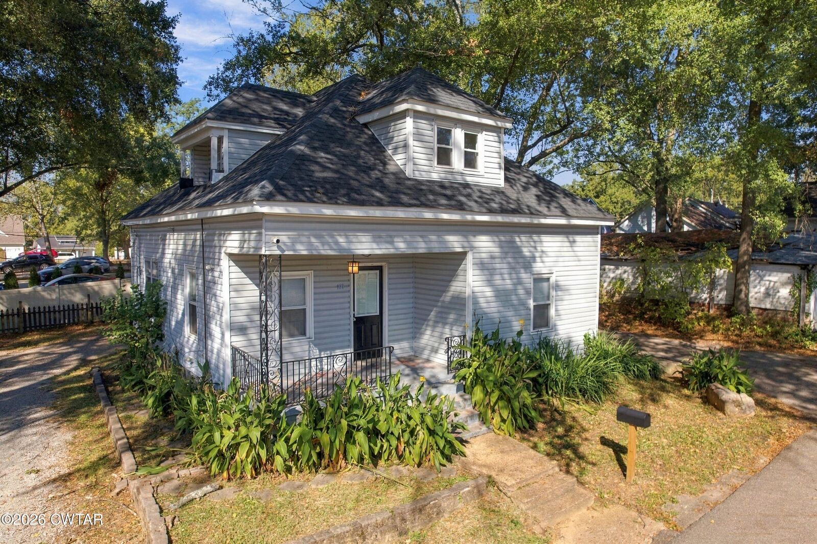 Property Photo:  109 Weir Street  TN 38301 