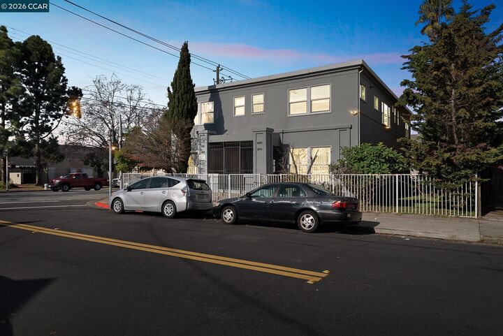Property Photo: 1401 Bissell Ave CA 94801