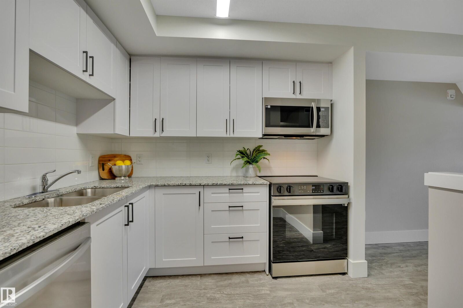 Property Photo:  9504 182 Street NW 310  AB T5T 3A7 