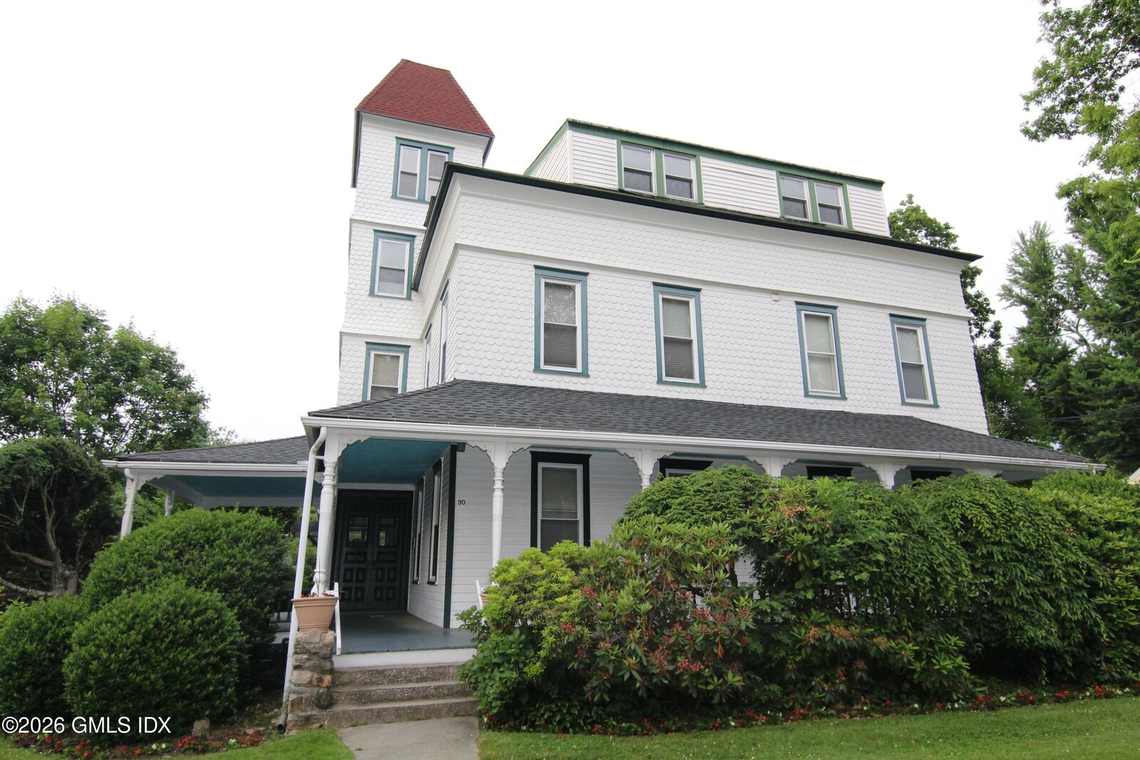 Property Photo: 90 Riverside Ave 2 CT 06878