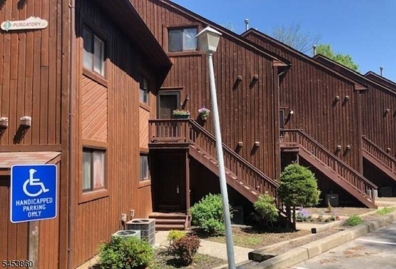 Property Photo:  1 Purgatory Ct Unit 5  NJ 07462 
