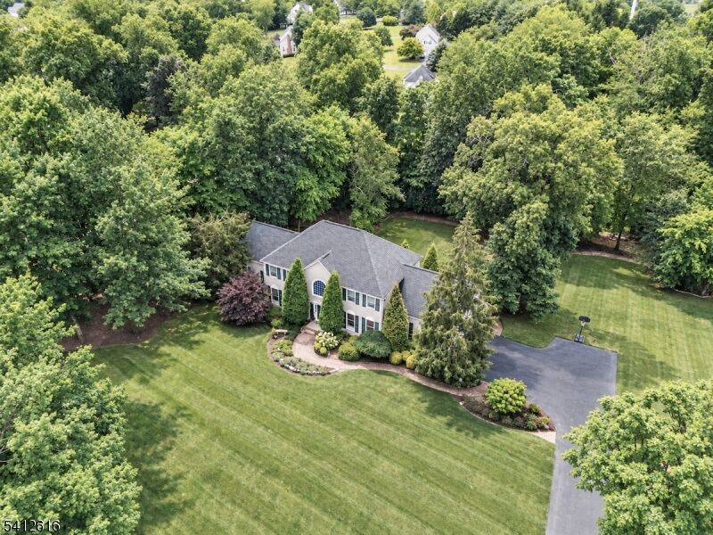 Property Photo: 1 Maxwell Ct NJ 08822
