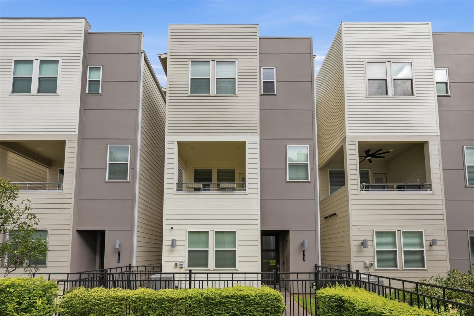 Property Photo: 2709 Clinton Drive TX 77020