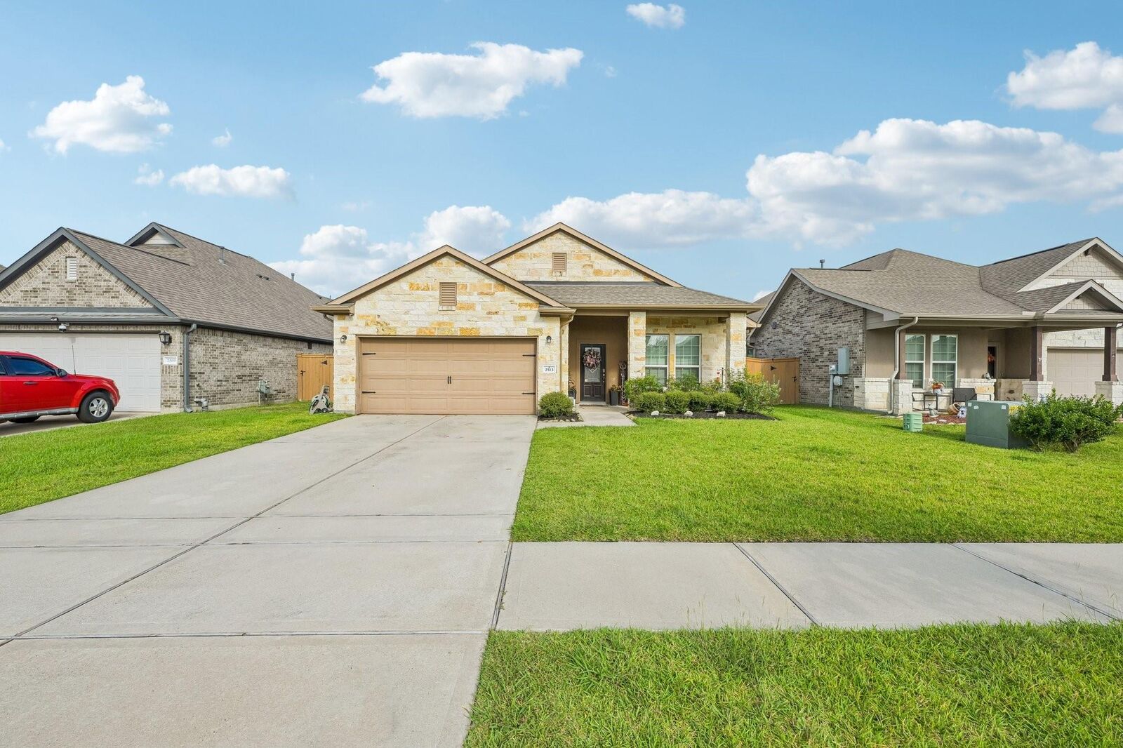 Property Photo:  2513 Bayrose Drive  TX 77568 