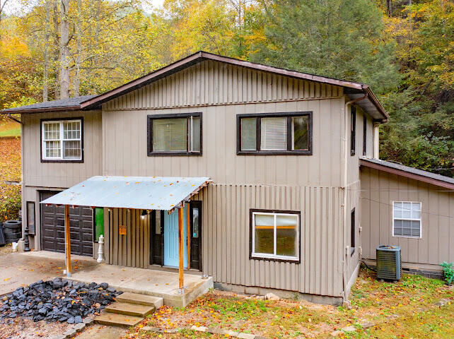 Property Photo:  866 Cotton Bend Road  KY 40962 