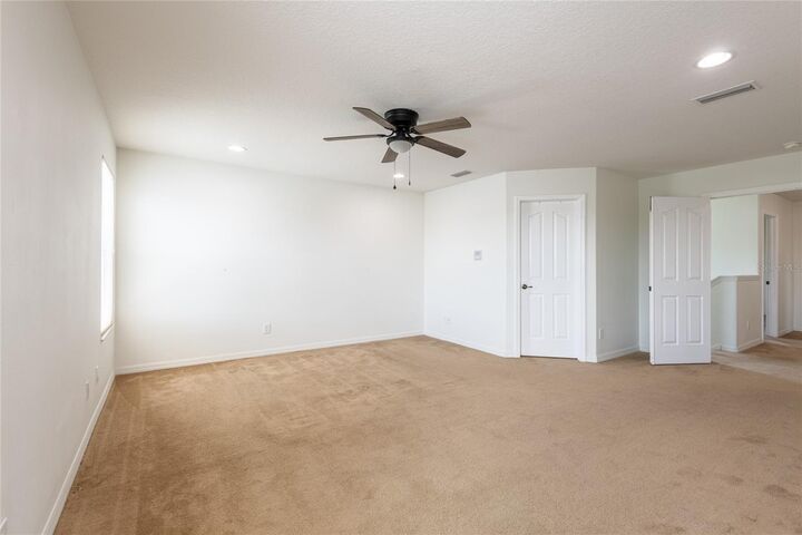 Property Photo:  10907 Golden Silence Drive  FL 33579 
