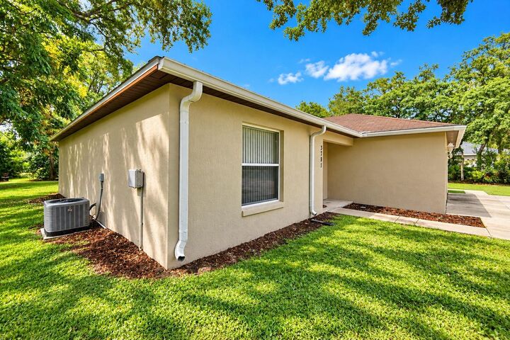 Property Photo: 3779 Red Oak Court FL 33898