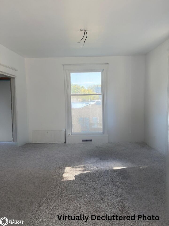 Property Photo:  707 S Starr Avenue  IA 52601 
