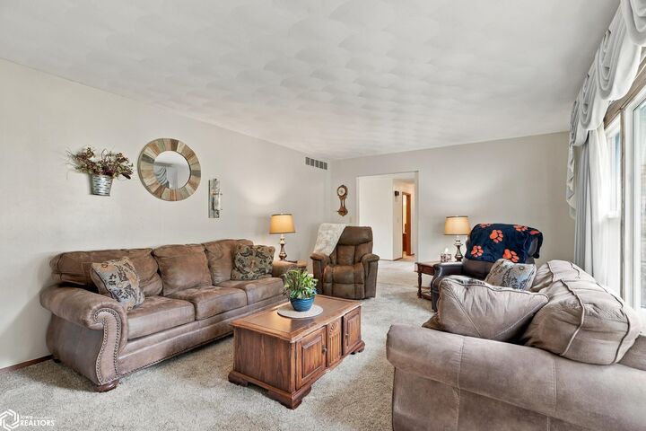Property Photo:  4224 120th Avenue  IA 52601 