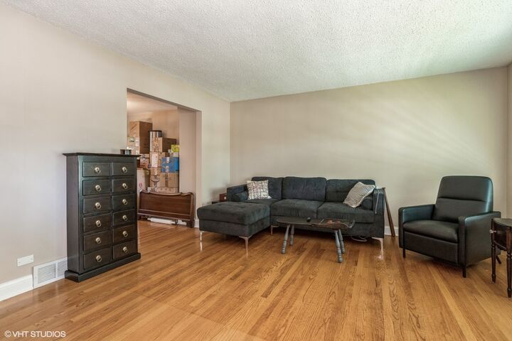 Property Photo:  1009 &Amp 1011 W Hillgrove Avenue  IL 60525 