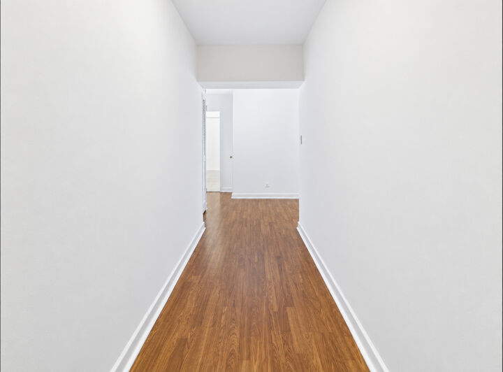Property Photo:  4970 N Marine Drive 827  IL 60640 