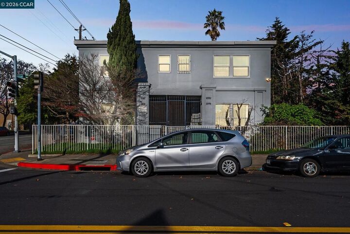 Property Photo:  1401 Bissell Ave  CA 94801 