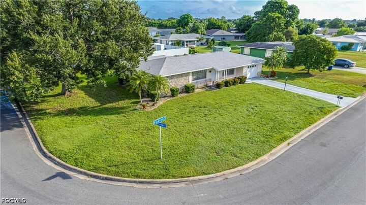 Property Photo:  401 Parkside Street  FL 33936 