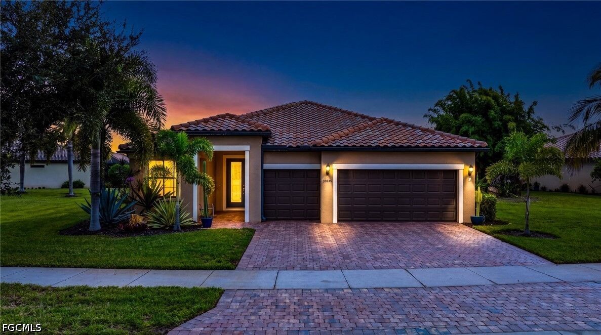 Property Photo: 10835 Rutherford Road FL 33913