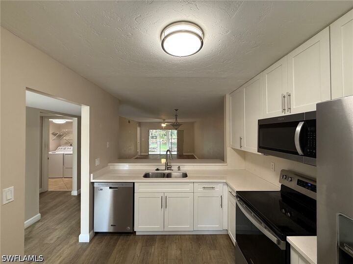 Property Photo: 3471 County Barn Road 104 FL 34112