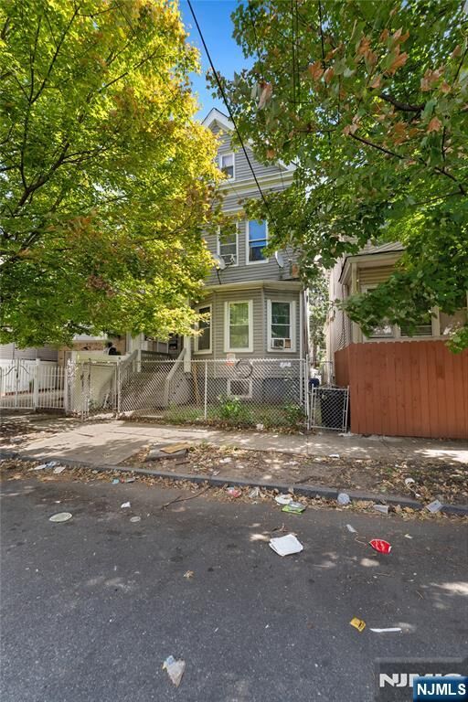 Property Photo:  936 S 19th Street  NJ 07108 