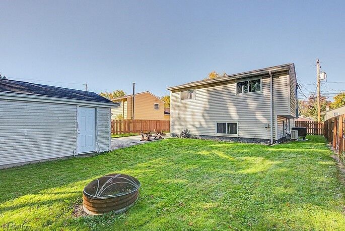 Property Photo: 6187 Rosebelle Avenue OH 44039
