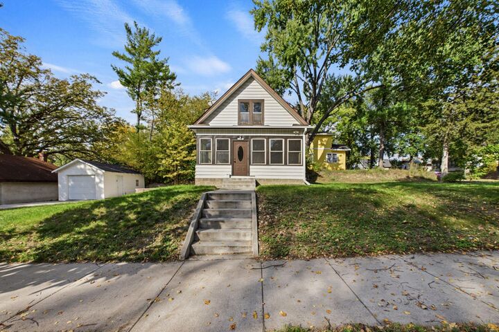 Property Photo: 3501 Queen Avenue N MN 55412