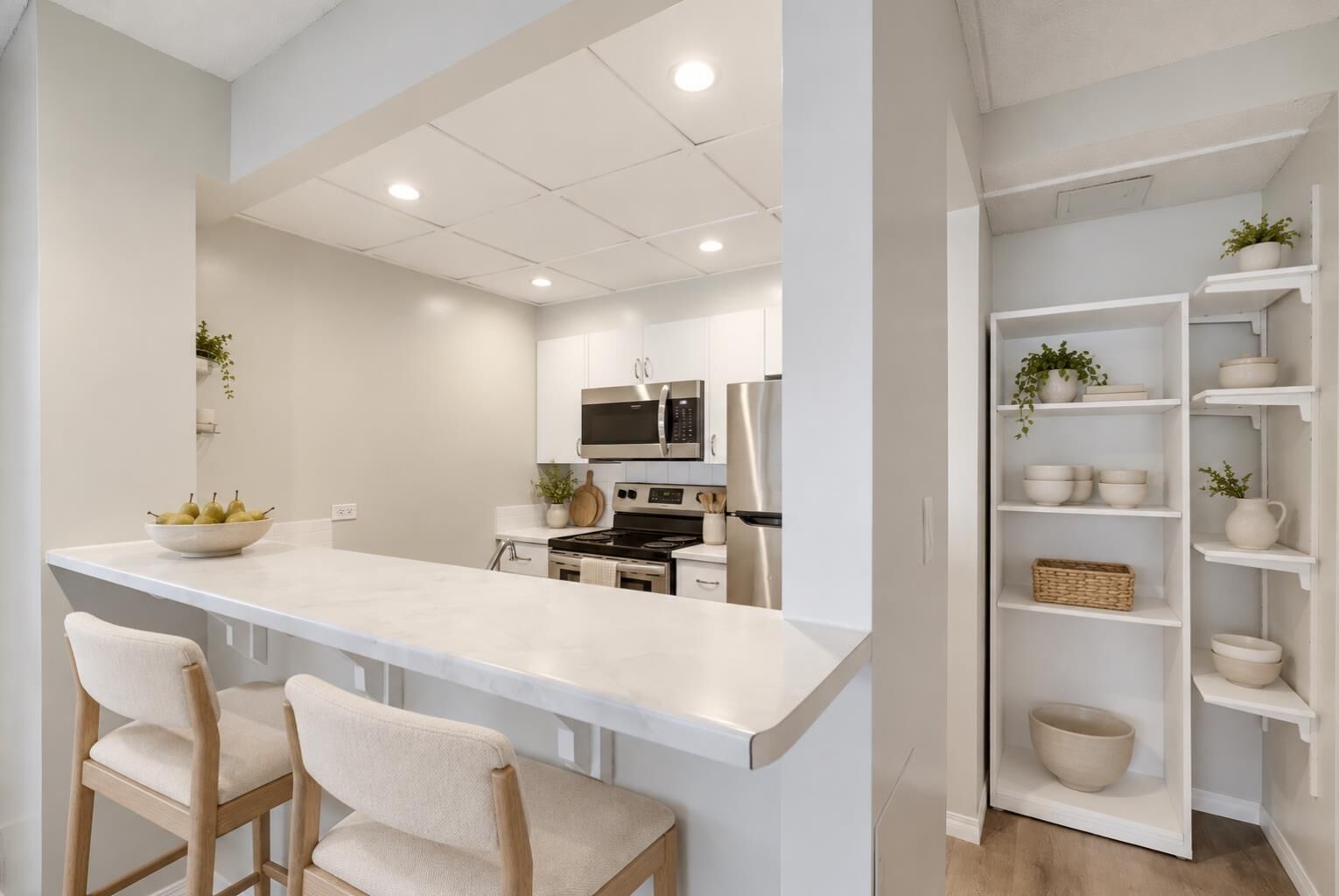 Property Photo:  1414 12 Street SW 102  AB T3C 3T2 