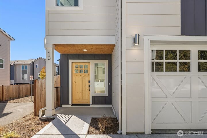 Property Photo: 10 160th Place SE WA 98012