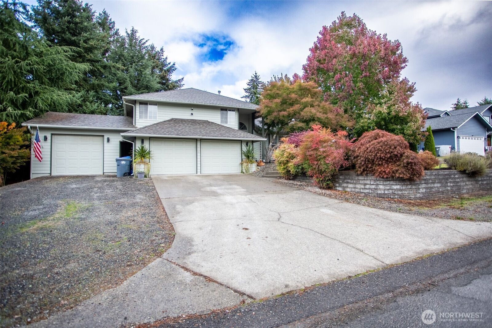 Property Photo: 7015 184th Street Ct E WA 98375