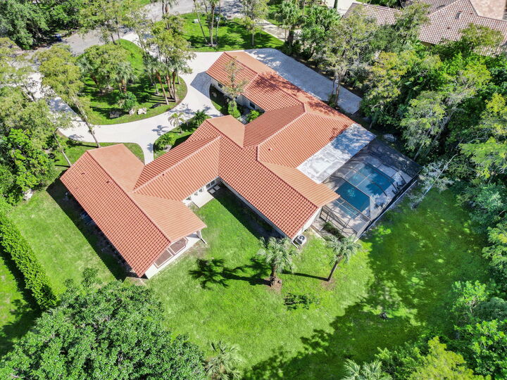 Property Photo:  5000 NW 81st Avenue  FL 33067 