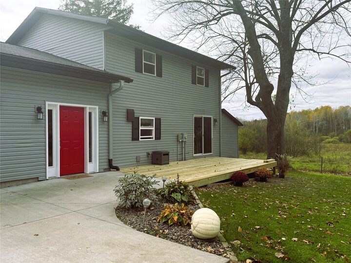 Property Photo: 1201 S 8th Street WI 54732