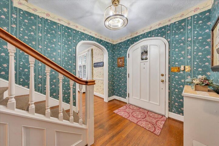 Property Photo:  3814 Belle Aire Cir SW  VA 24018 