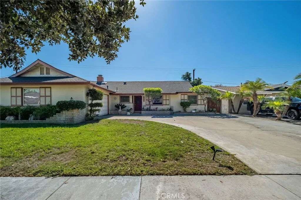Property Photo:  2650 E Sycamore  CA 92806 