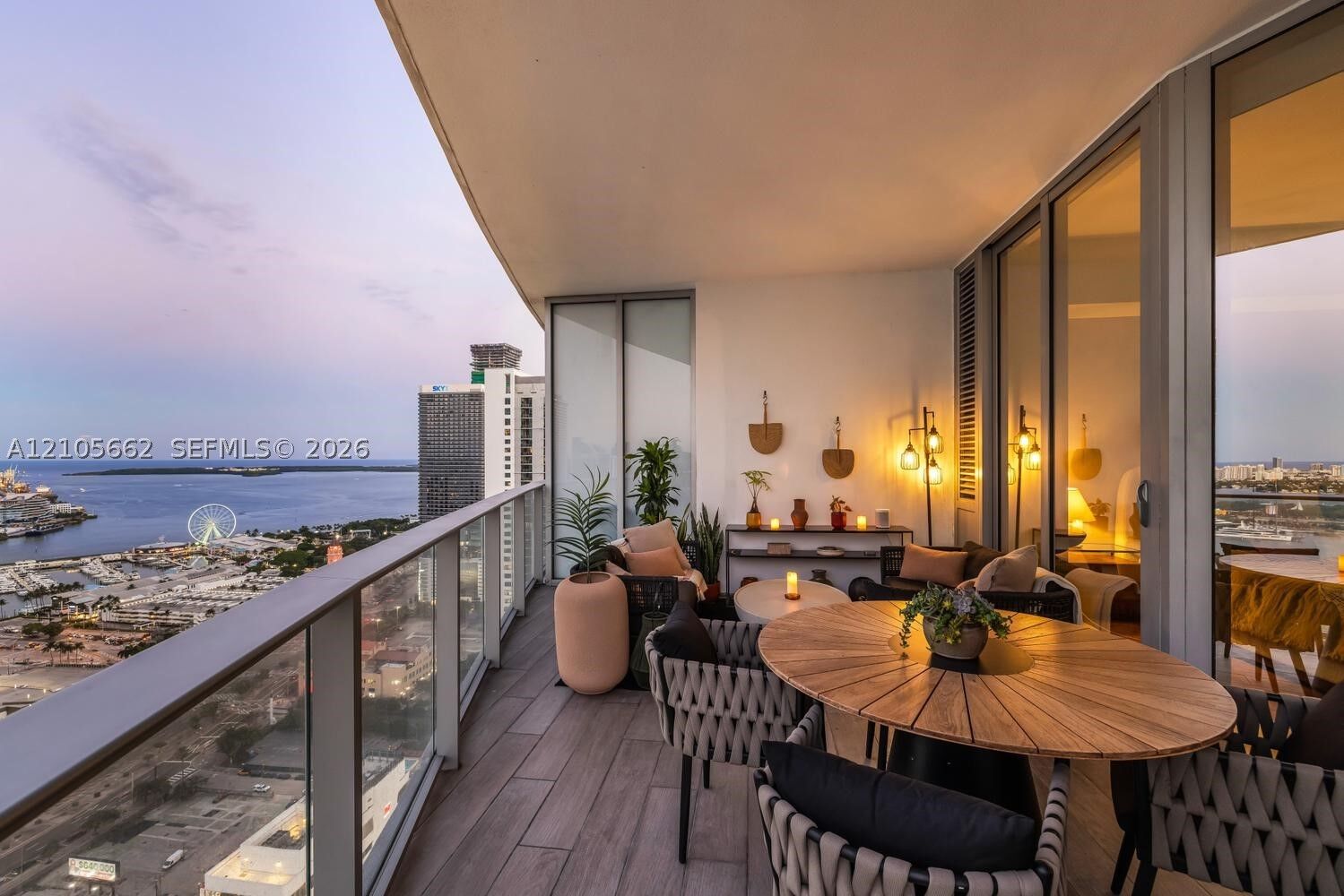 Property Photo:  851 NE 1st Ave 3403  FL 33132 