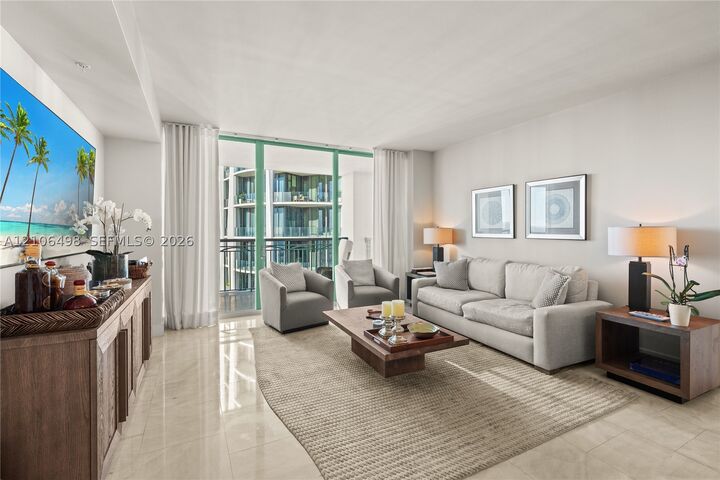 Property Photo:  3400 SW 27th Ave 1804  FL 33133 