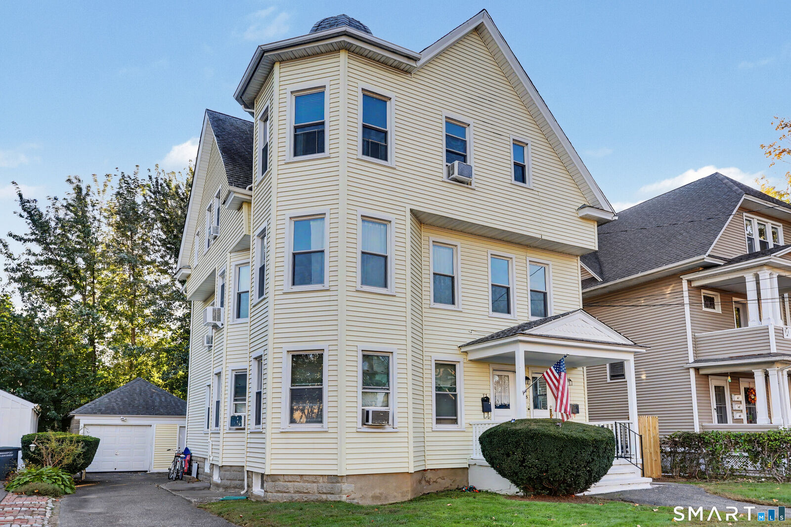 Property Photo: 73-75 Fairlawn Avenue CT 06605