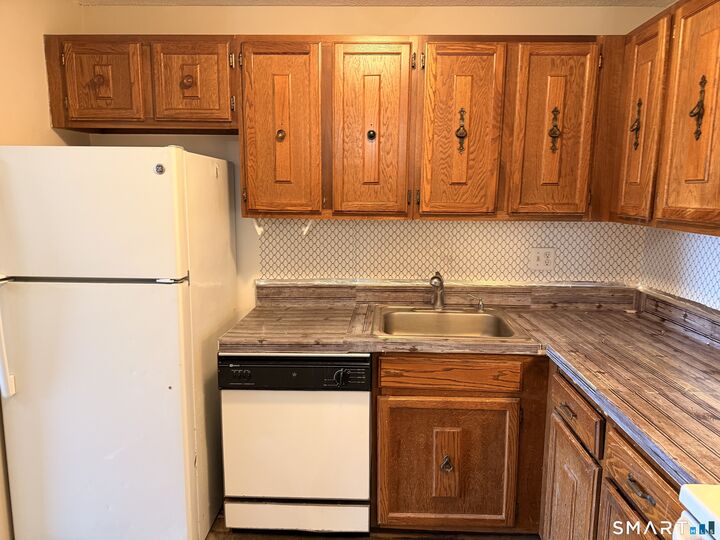 Property Photo:  155 Bull Hill Lane 309  CT 06516 