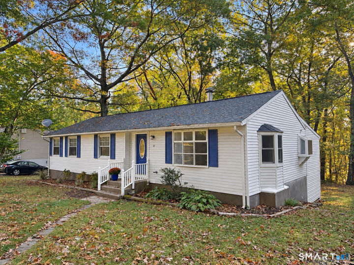 Property Photo:  6 East Hayes Road  CT 06424 