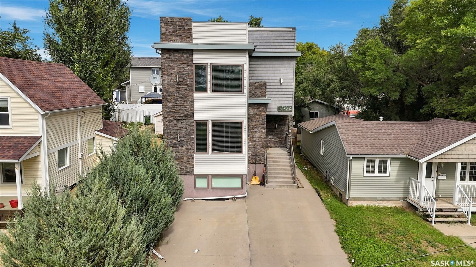 Property Photo: 1024 Hochelaga Street W SK S6H 2H9