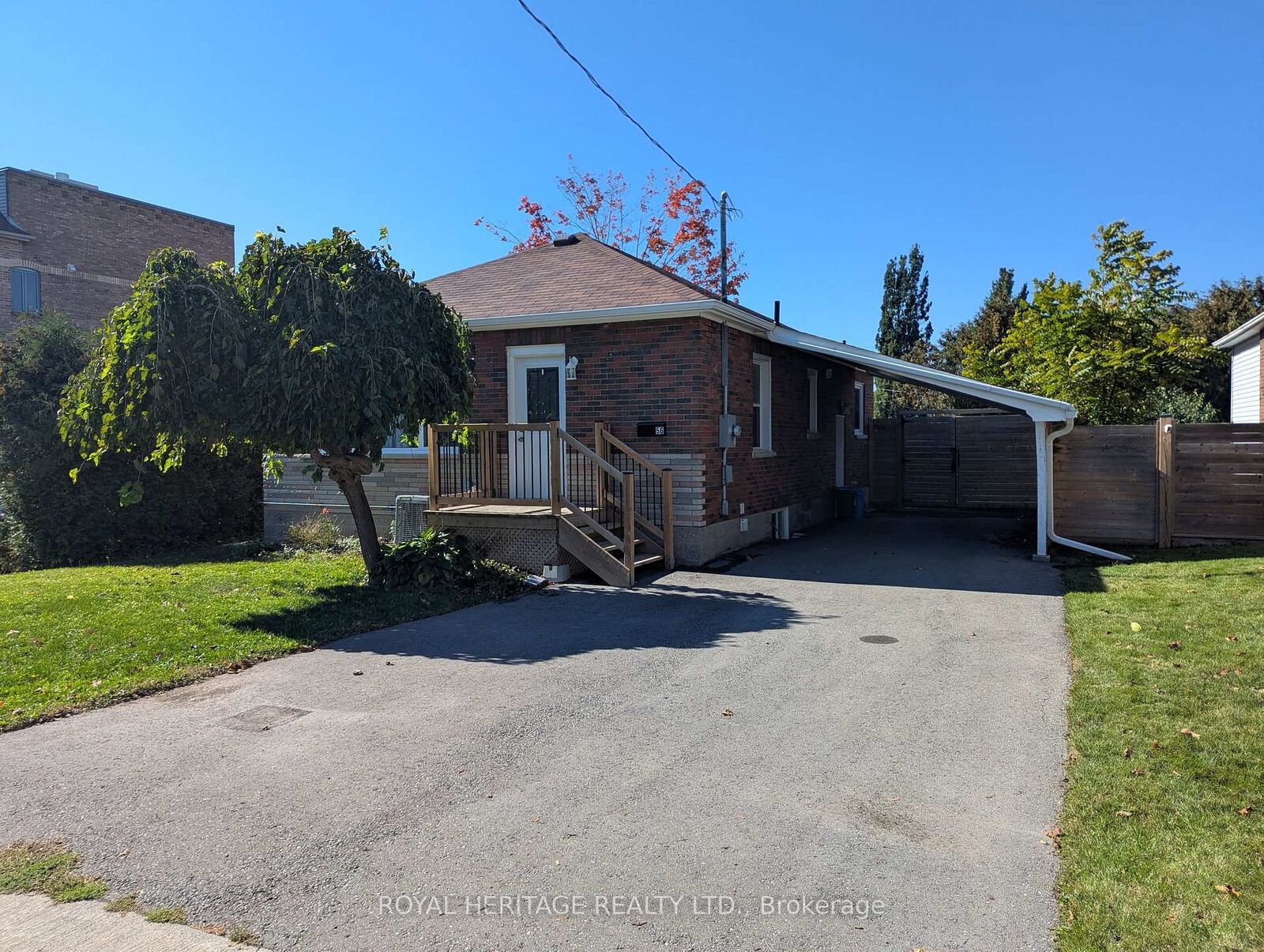 Property Photo:  56 Liberty Street S  ON L1C 2N5 