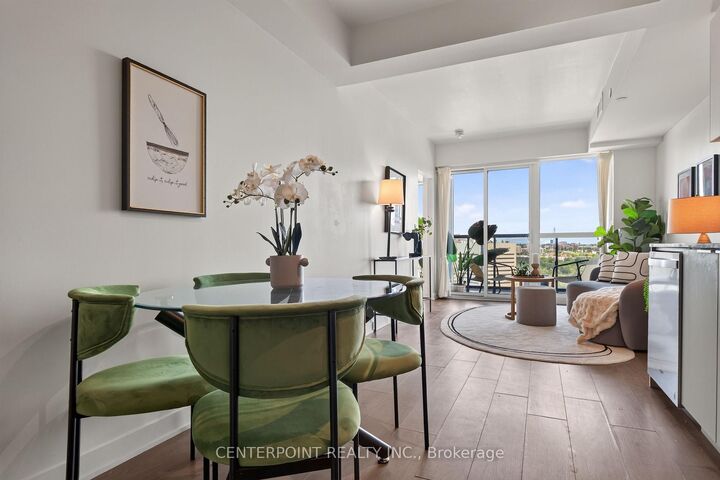 Property Photo:  2 Sonic Way 2006  ON M3C 0P2 