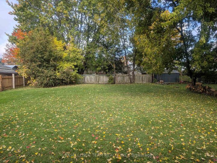 Property Photo: 13 St Lawrence Street ON K0C 1M0