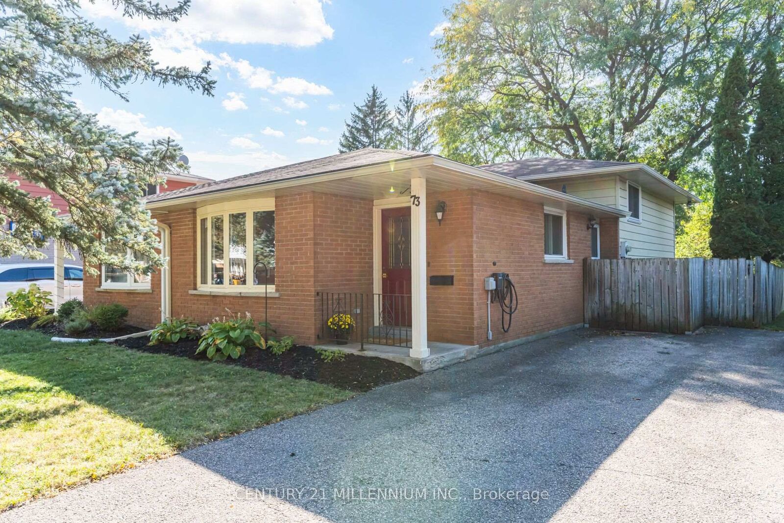 Property Photo:  73 Baird Avenue  ON N2B 2N5 