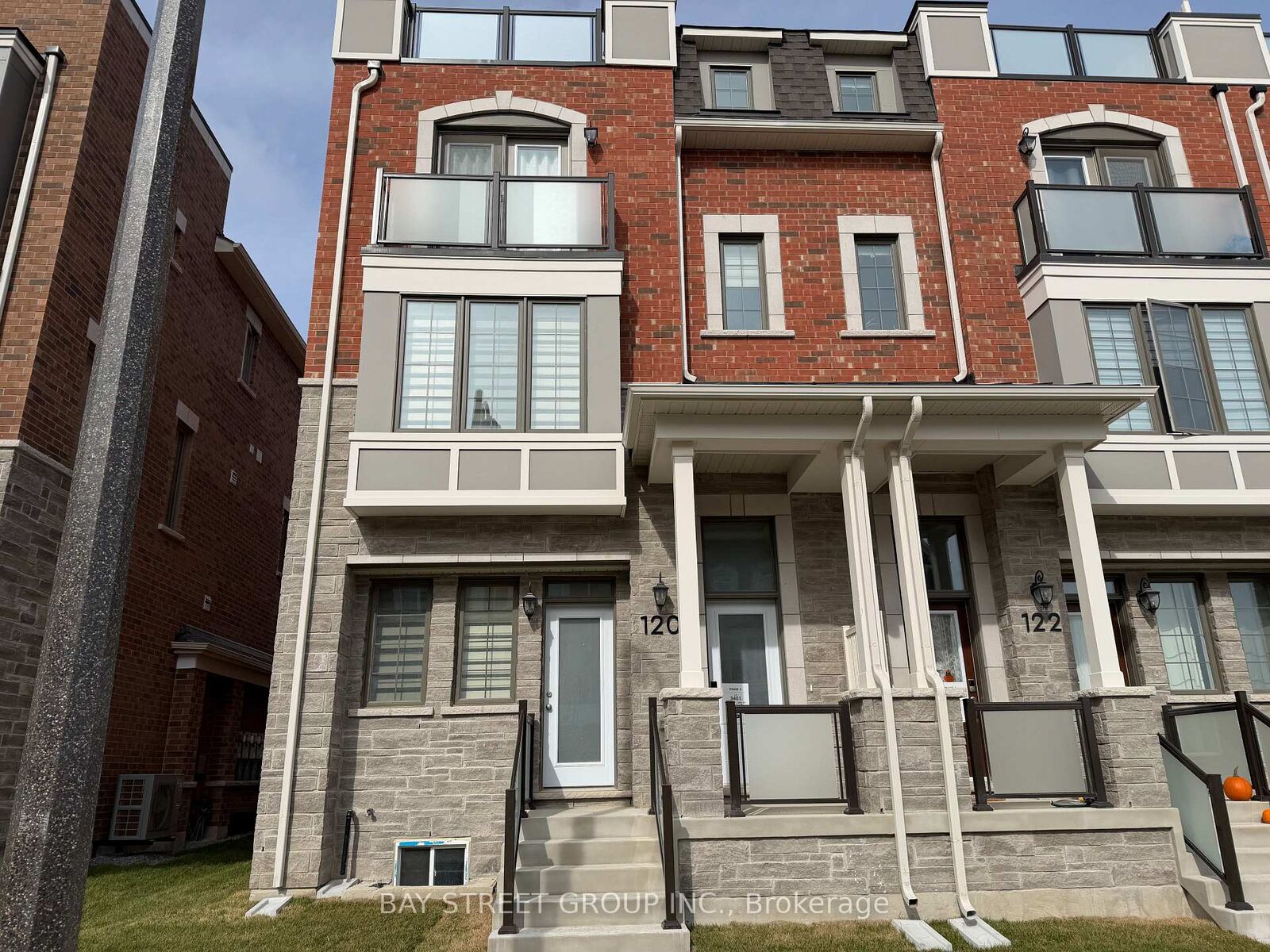 Property Photo:  120 Avani Avenue  ON L6C 3M4 