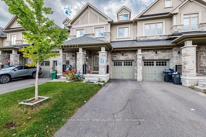 Property Photo:  326 Bonnieglen Farm Boulevard  ON L7C 4E7 