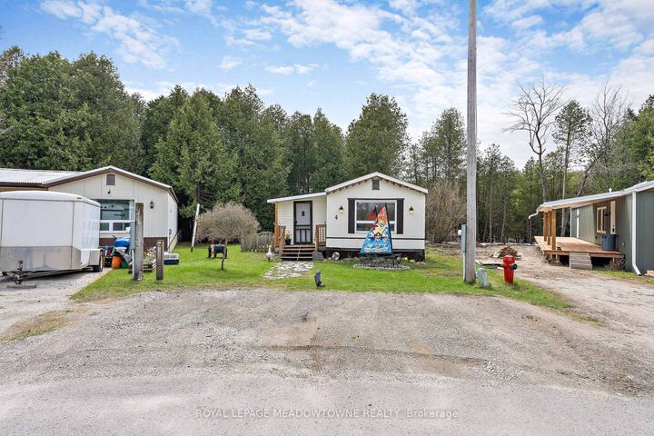 Property Photo:  4 Laurel Lane  ON N0B 1T0 