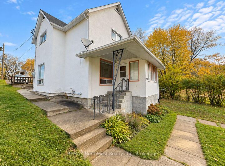 Property Photo:  230 Fourth Street N  ON P9N 2M7 